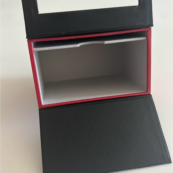 💙 GUESS Vintage Navy Blue & Red Jewelry / Watch Gift Box - Picture 5 of 8